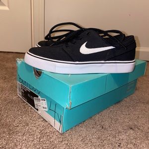Youth Nike Janoski